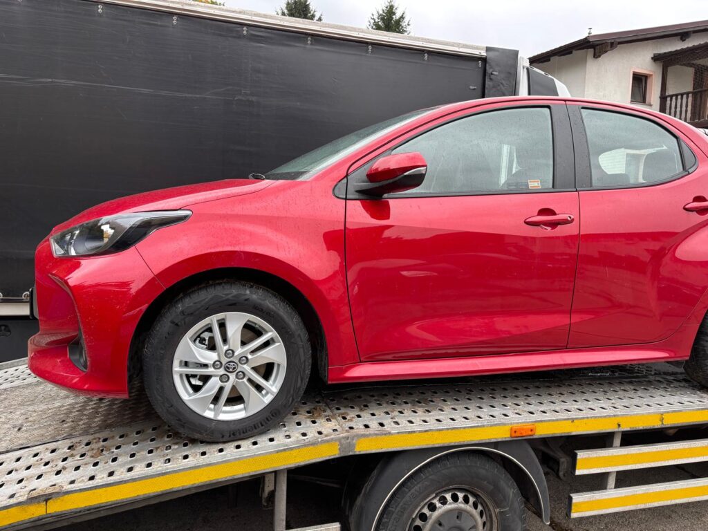 Galeria naszych usług - laweta, holowanie, transport aut pomoc drogowa Świdnica, auto na lawecie