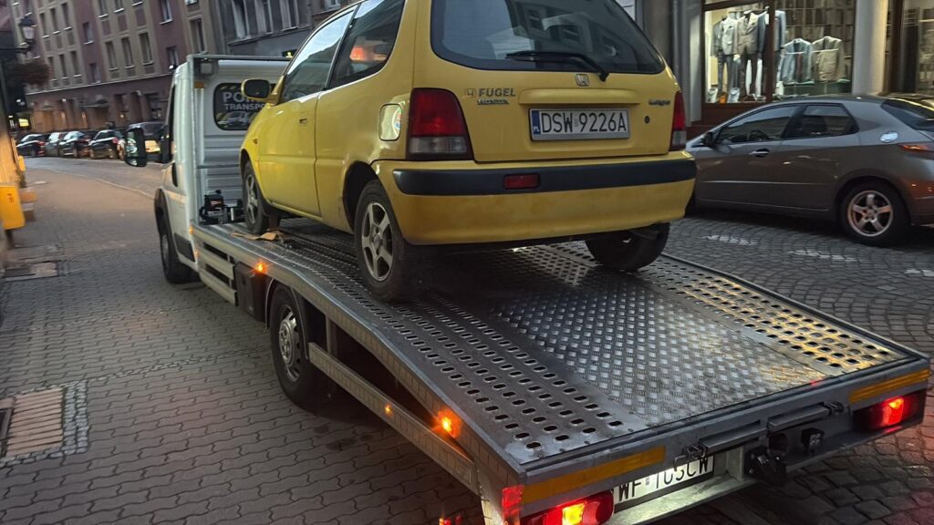 Galeria naszych usług - laweta, holowanie, transport aut pomoc drogowa Świdnica, transport aut osobowych i ciężarowych